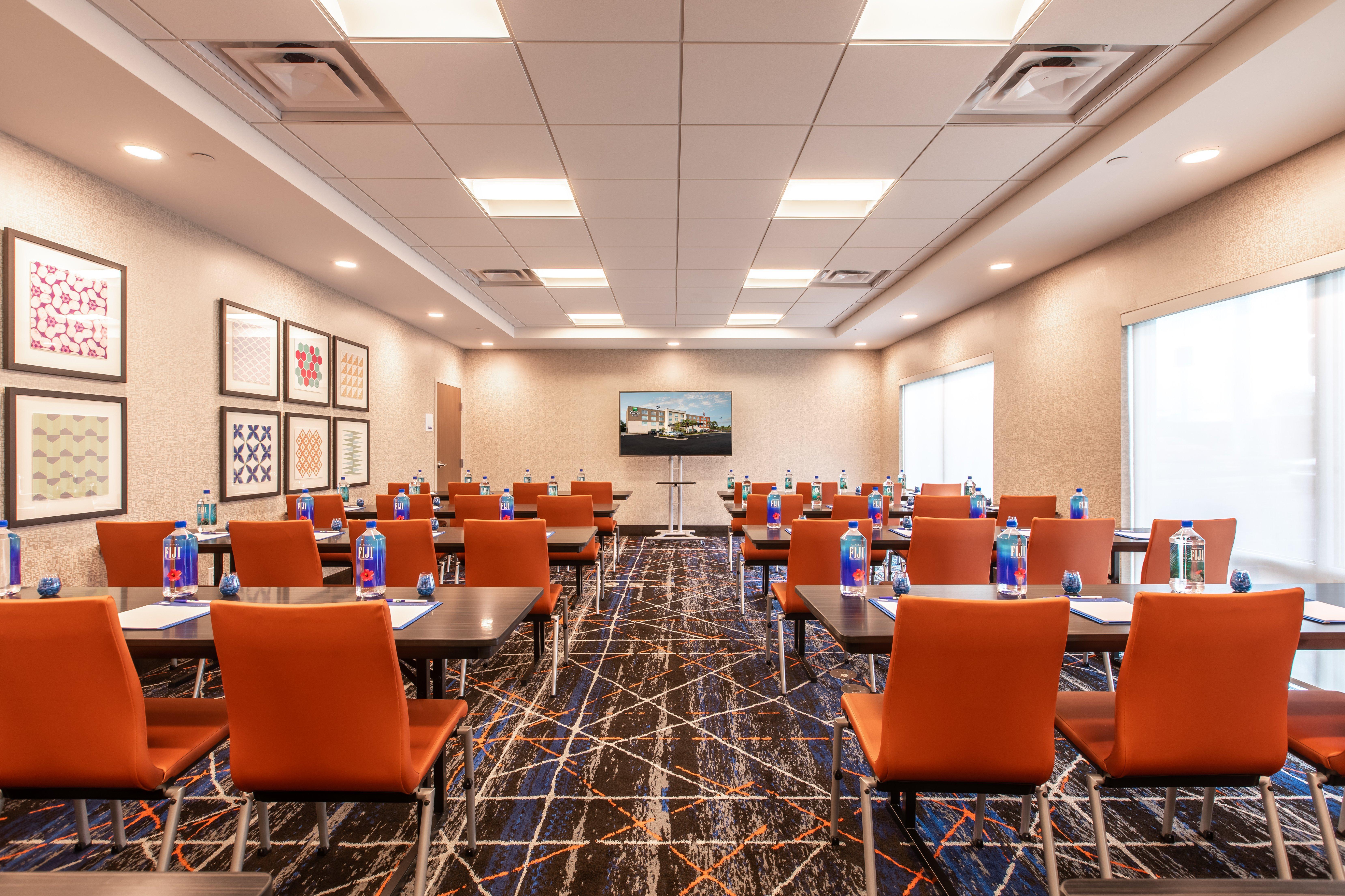 Hotel Express & - Lanier Area By Ihg Gainesville