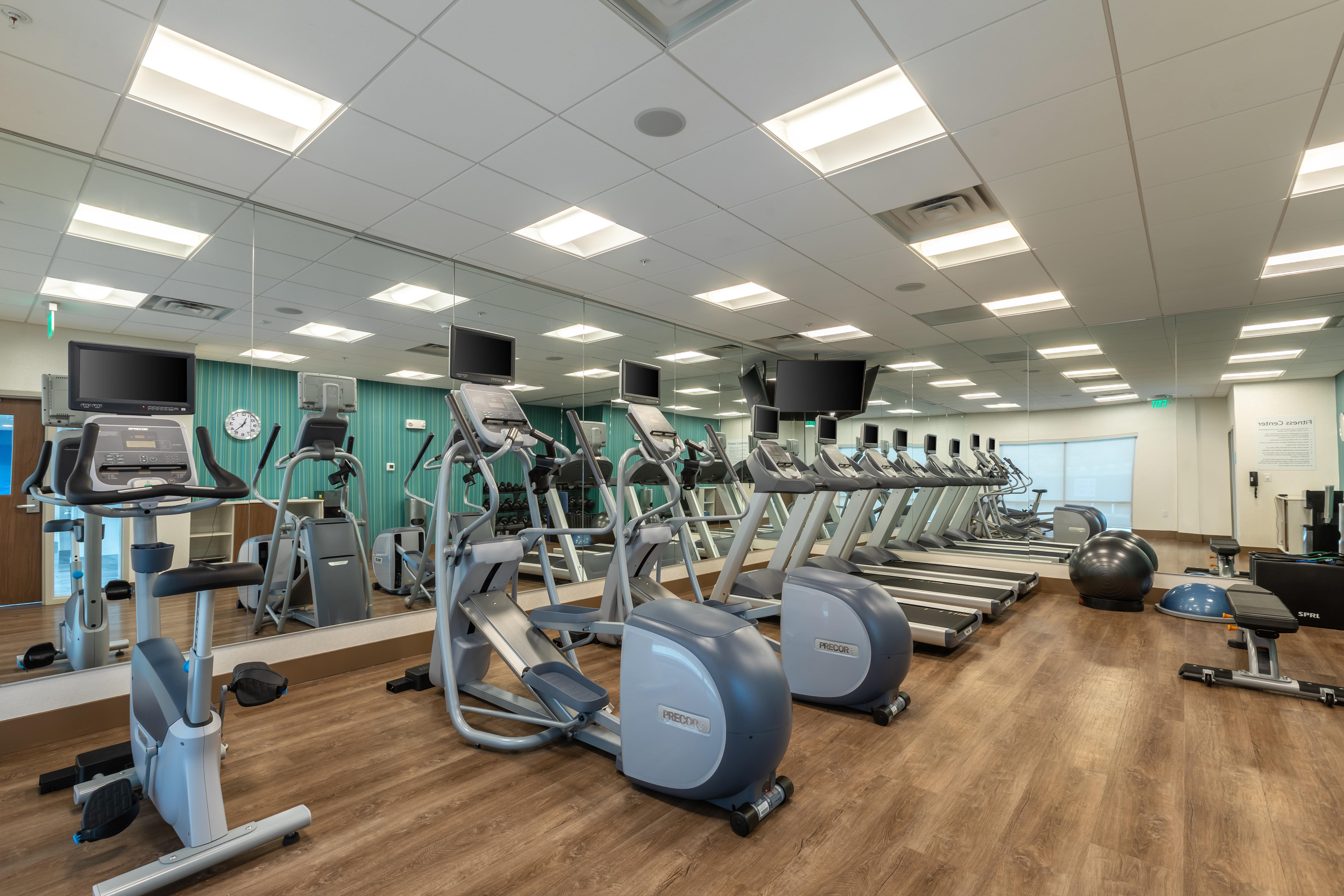 Express & - Lanier Area By Ihg Hotel 3*