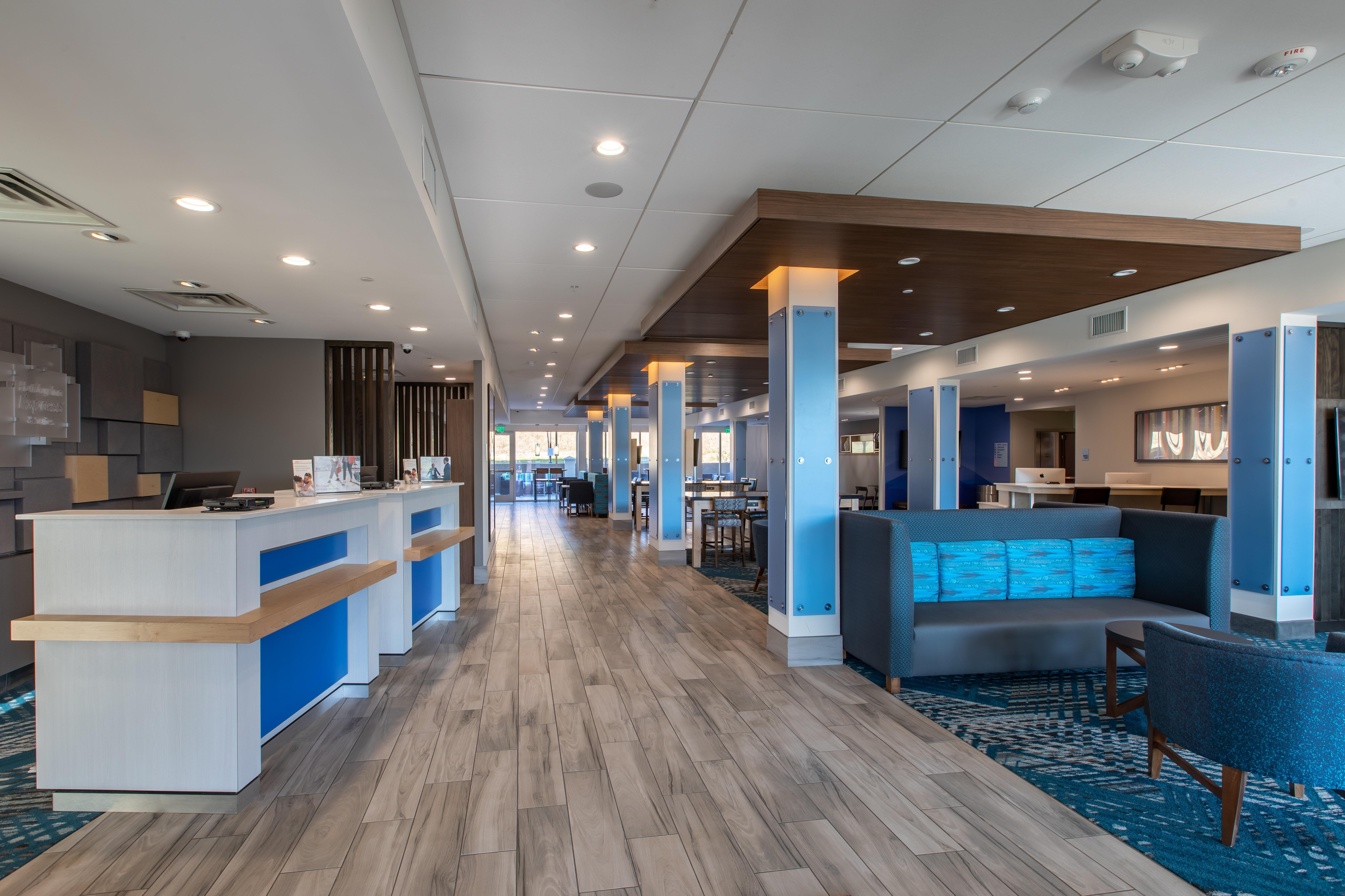 Express & - Lanier Area By Ihg Hotel 3*